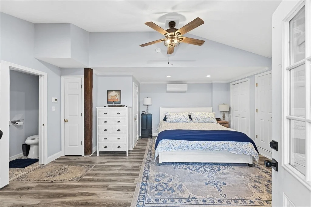 Photo of 44 Oak Pl
