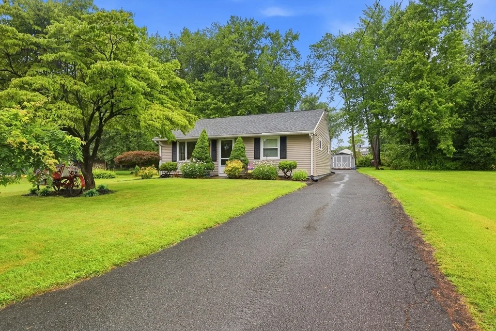 Photo of 75 Greystone Ave