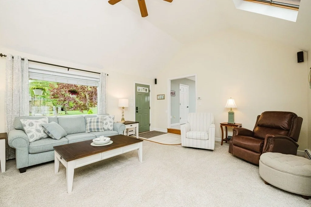 Photo of 13 Bow Dr