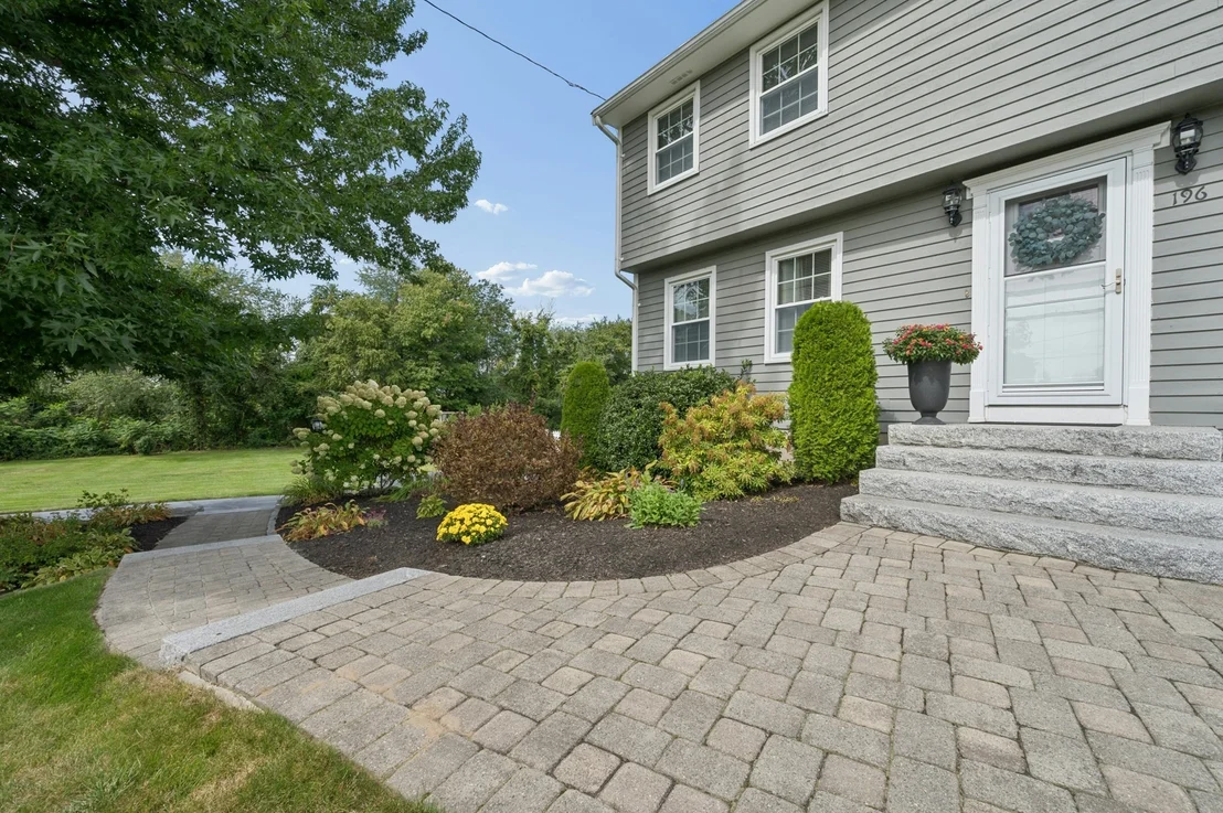 Photo of 196 Eight Lots Rd