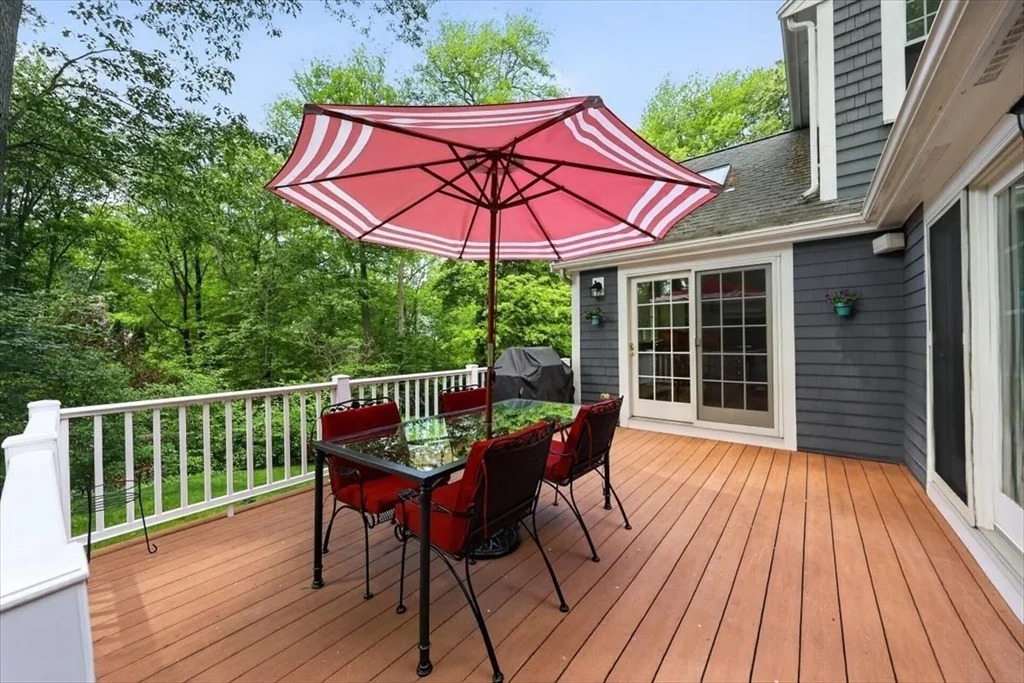 Photo of 6 Blackhorse Ln