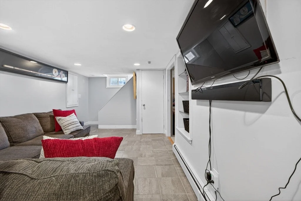 Photo of 11 Clifton Ave