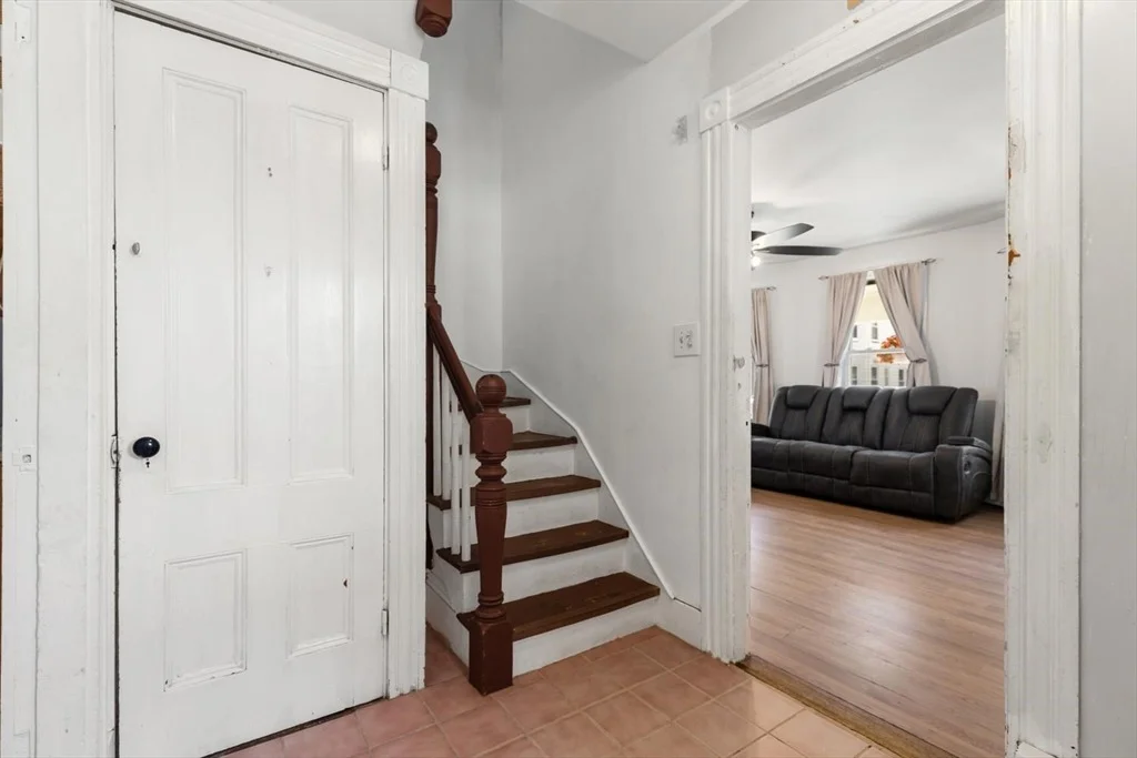 Photo of 16 Mason St