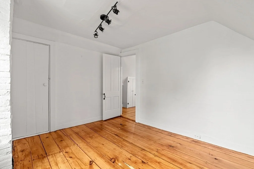 Photo of 14 Linden Street