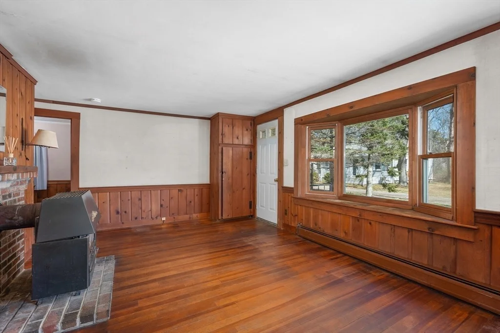 Photo of 25 Charlotte Ave