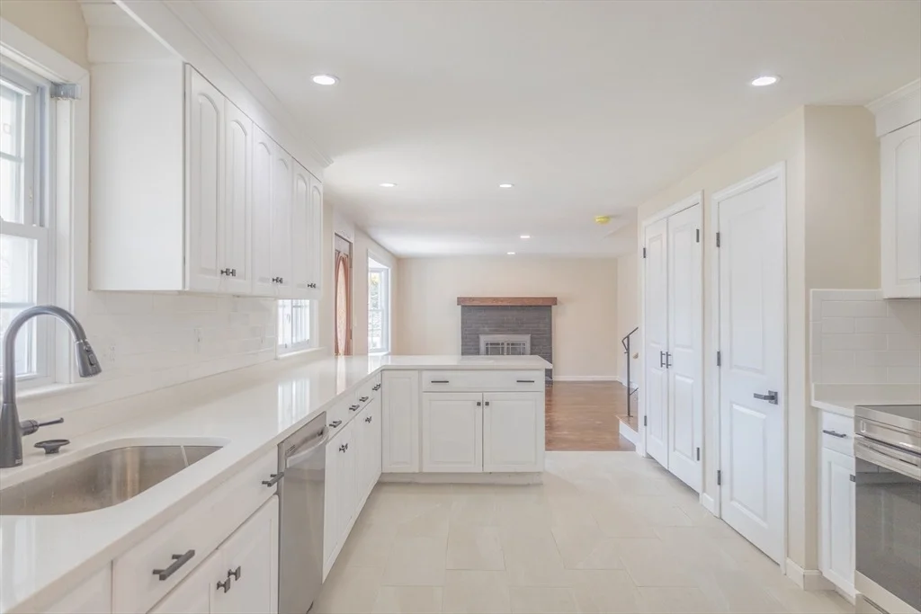 Photo of 72 Laurel Dr