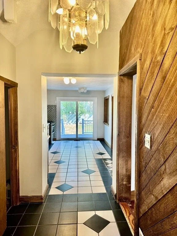 Photo of 10 Clay Ave