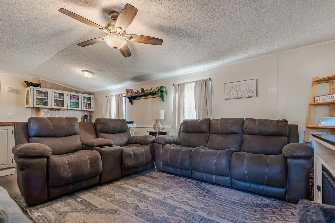 Photo of 75 Kristen Ln