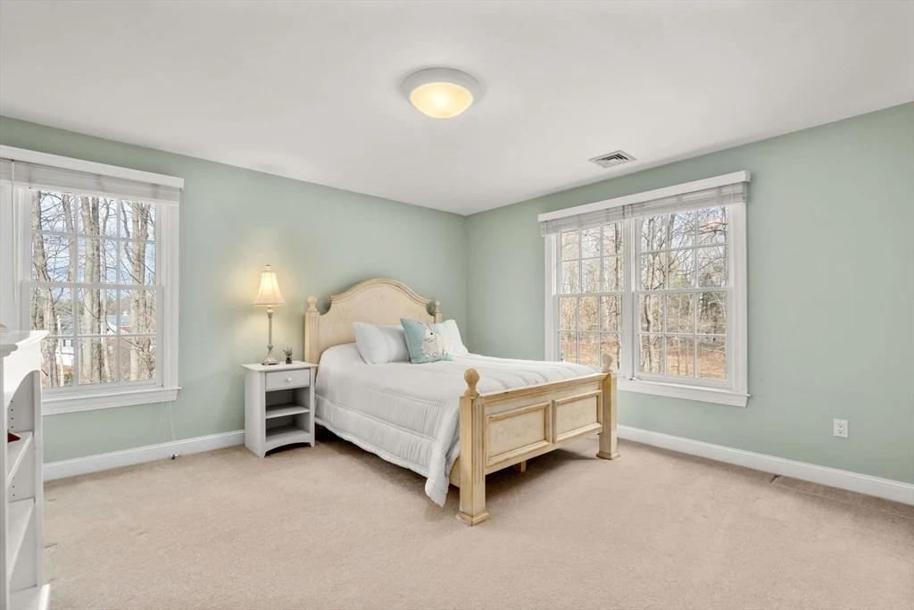 Photo of 2 Skyview Ln
