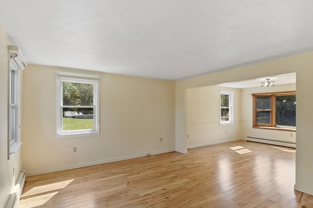 Photo of 6 Ashton Ln