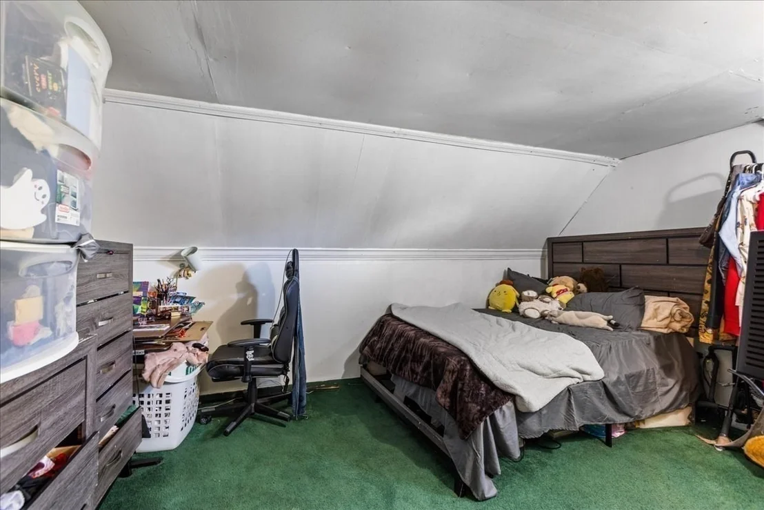 Photo of 33 Ninth Ave