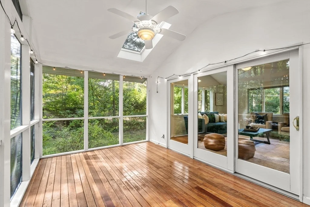 Photo of 97 Barton Dr