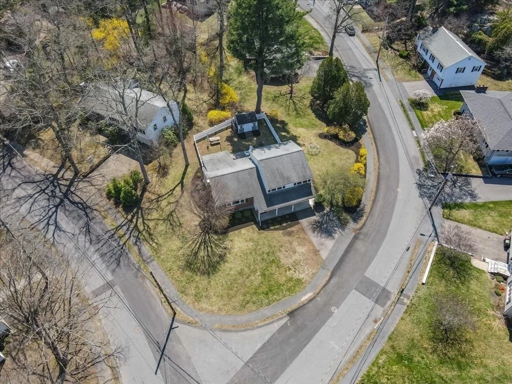 Photo of 137 Robert Rd