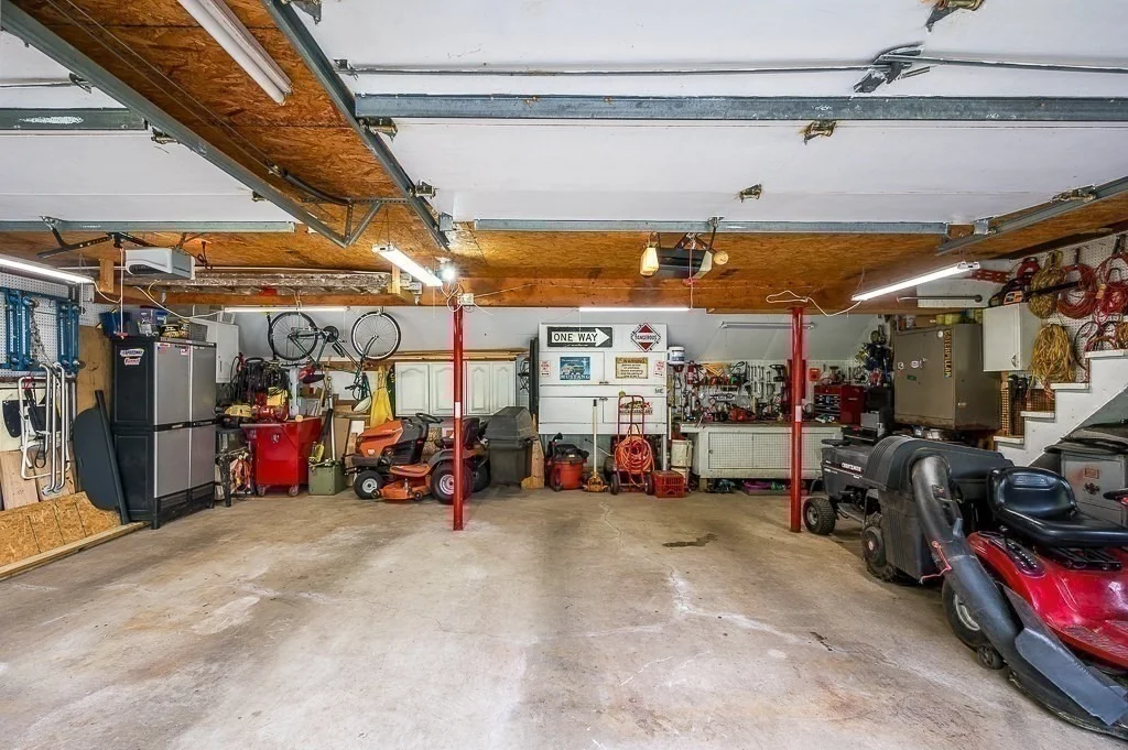 Photo of 11 Eight Lots Rd.