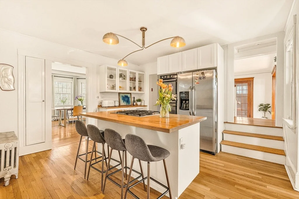 Photo of 711 Webster Street
