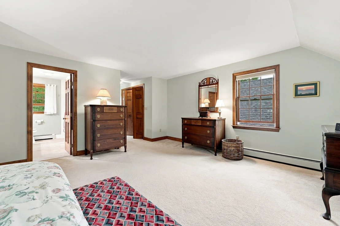 Photo of 104 Elm Street