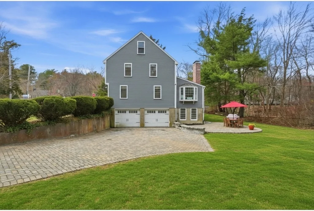 Photo of 2 Queen Anne Ln