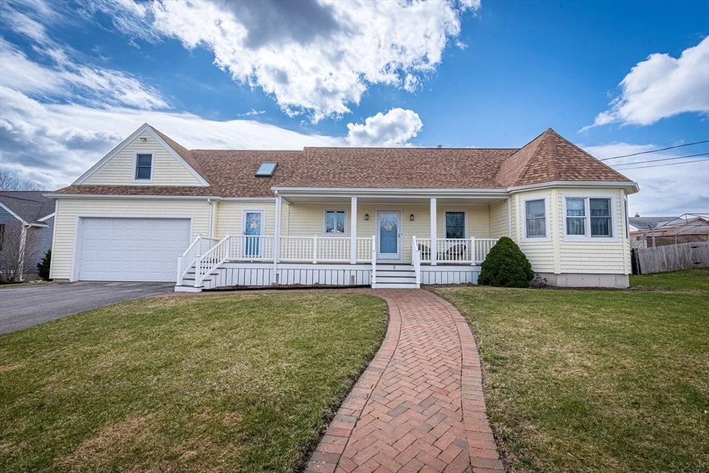 Photo of 3 Deerfield Ln