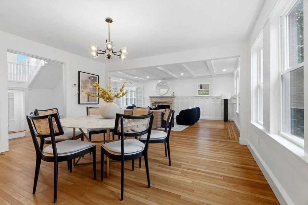 Photo of 1806 Beacon St
