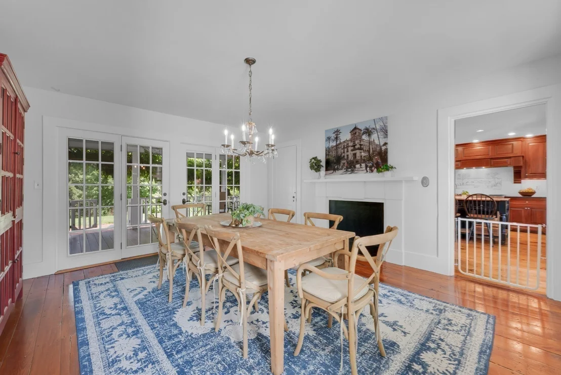 Photo of 304 Warren Rd