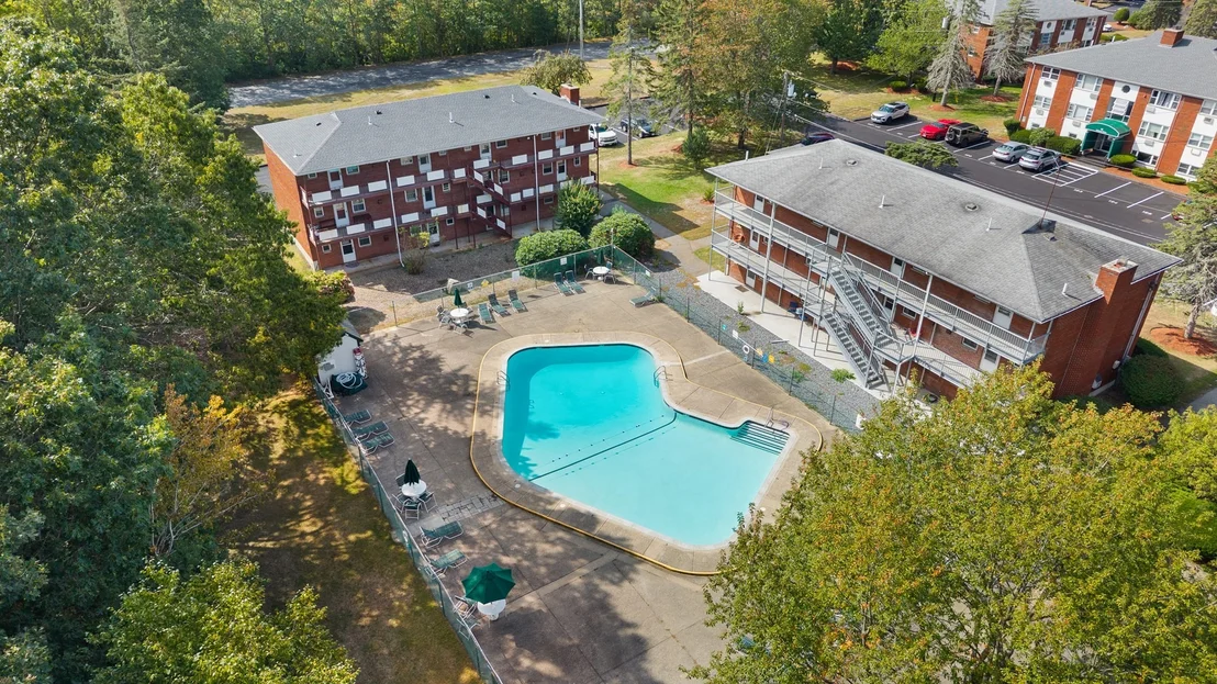 Photo of Unit 4 at E2 Colonial Dr
