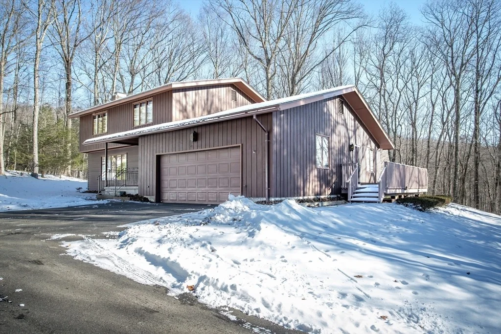Photo of 49 Glasgow Dr