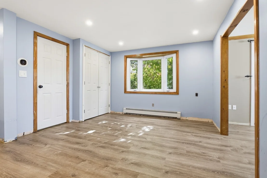 Photo of 141 Long Pond Dr