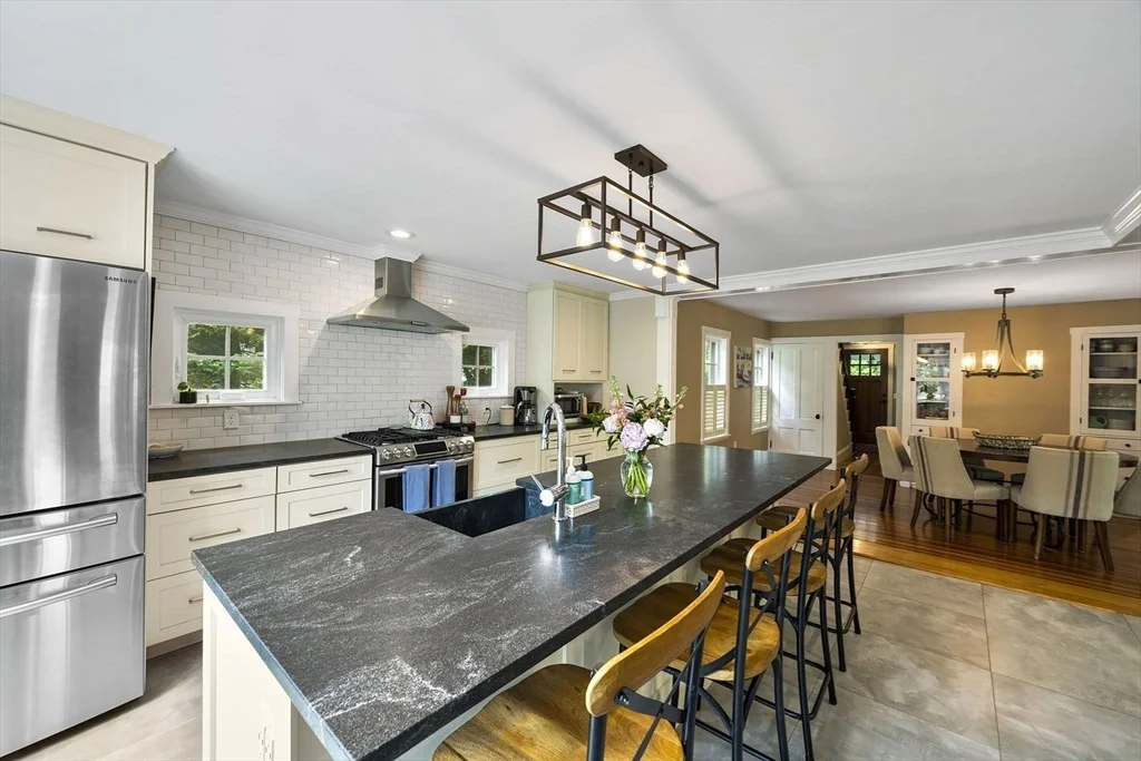 Photo of 807 Summer St