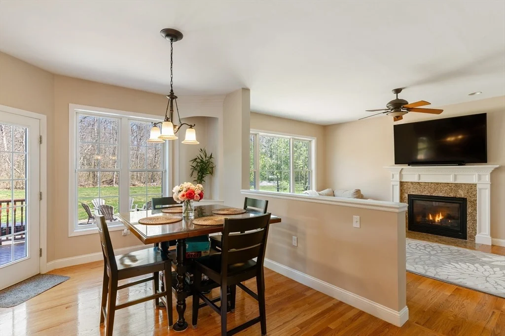Photo of 368 Cottrell Rd