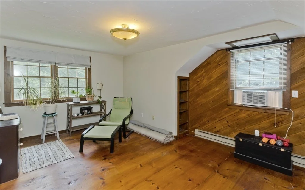 Photo of 4 Caroline Cir