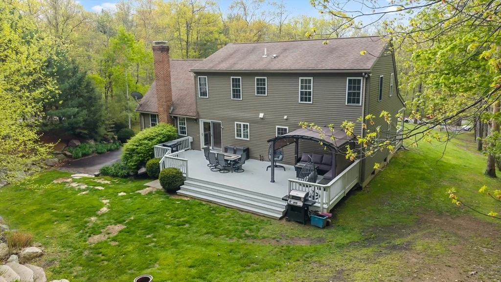 Photo of 13 Thompson Pond Rd