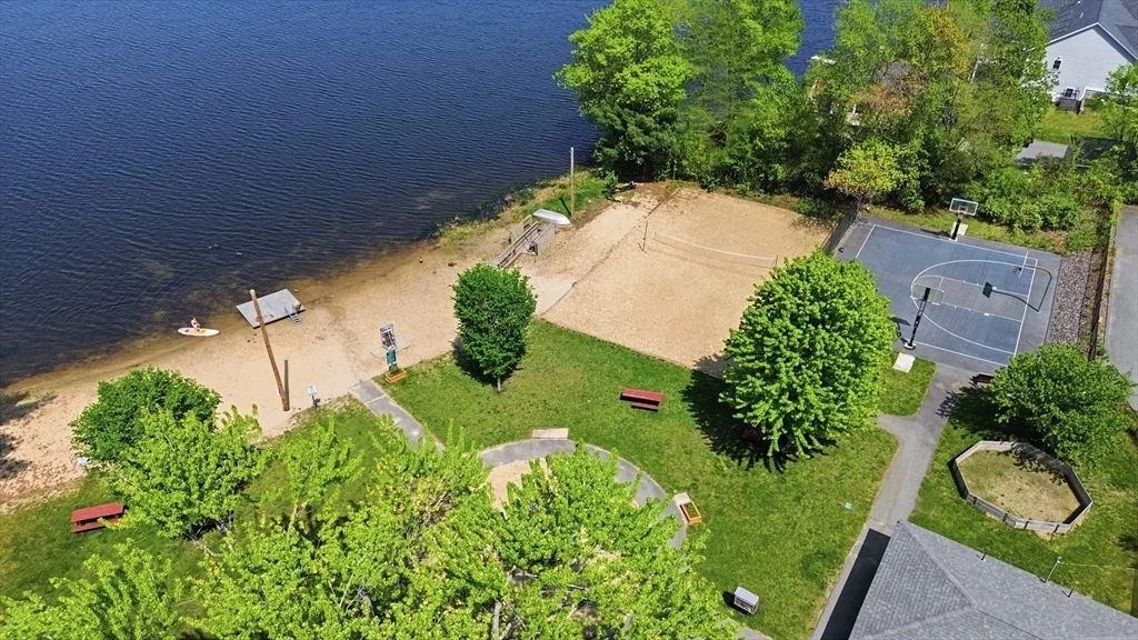 Photo of 44 Sandy Pond Rd