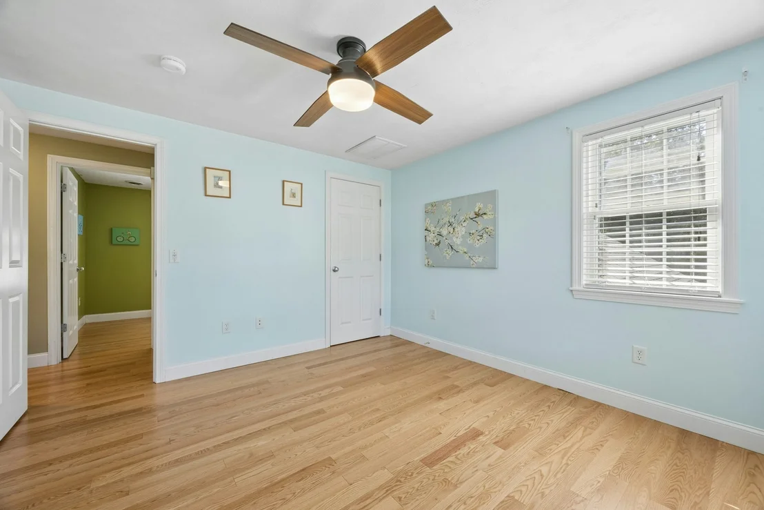 Photo of 9 Cameron Dr