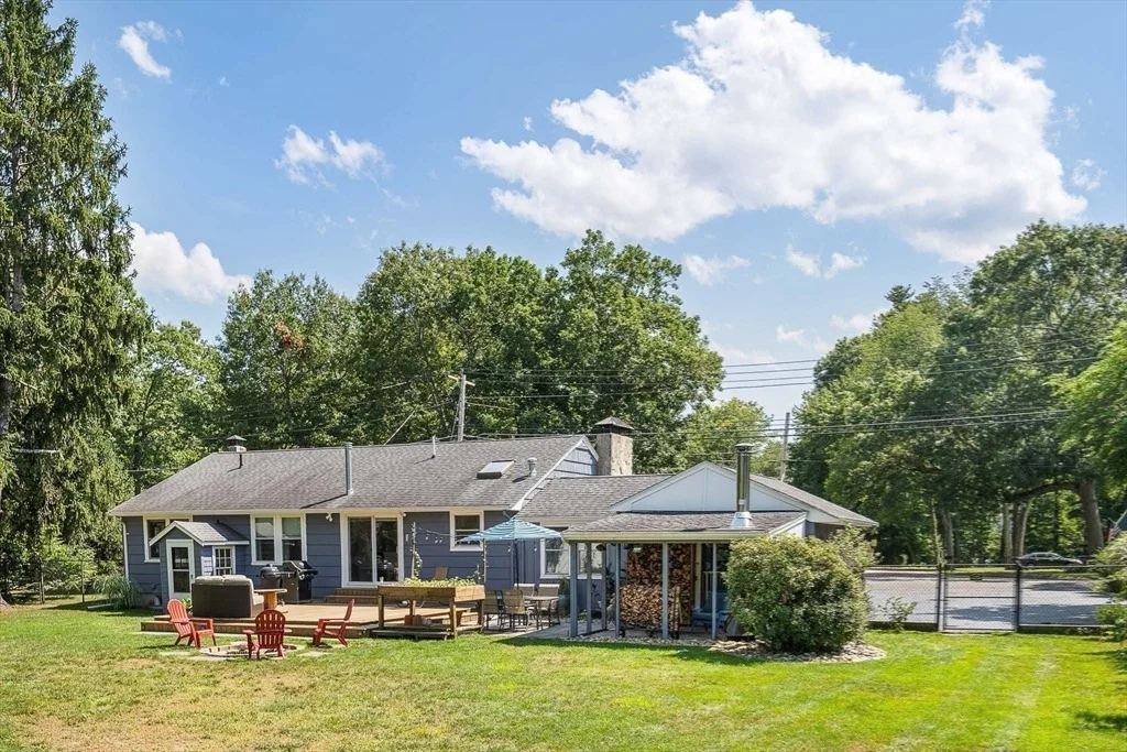 Photo of 64 Chestnut St