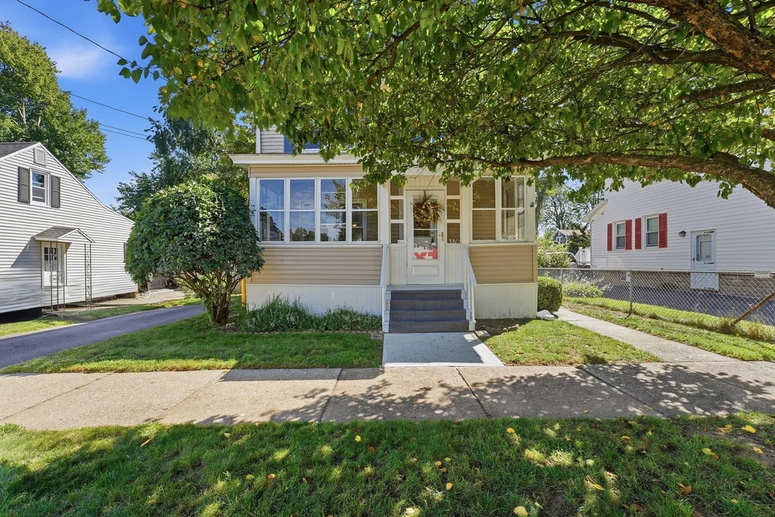Photo of 57 Maple St