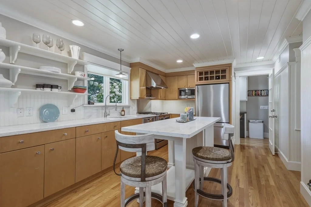 Photo of 191 Pinewood Dr