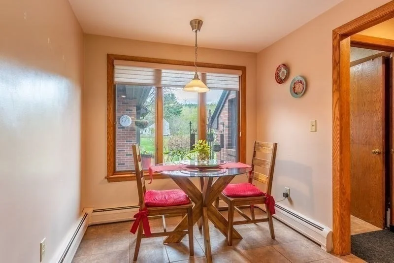 Photo of 560 Middle St
