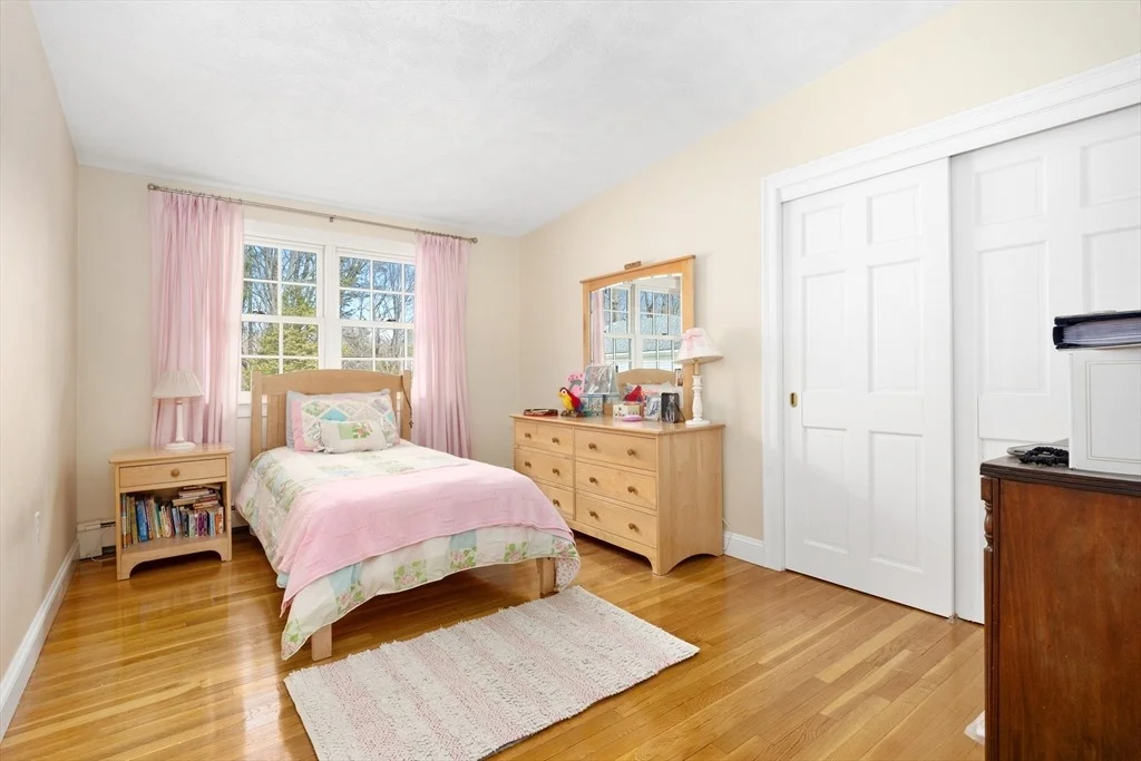 Photo of 7 Spring Ln