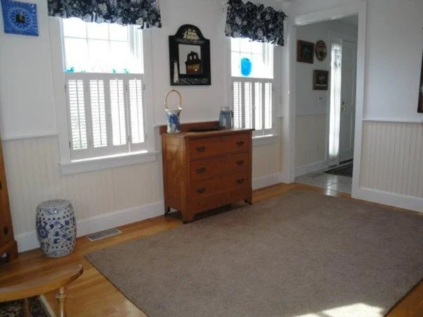 Photo of 35 Crown Grant Dr
