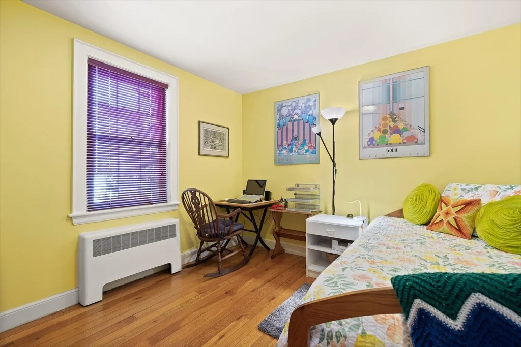 Photo of 472 Brook St