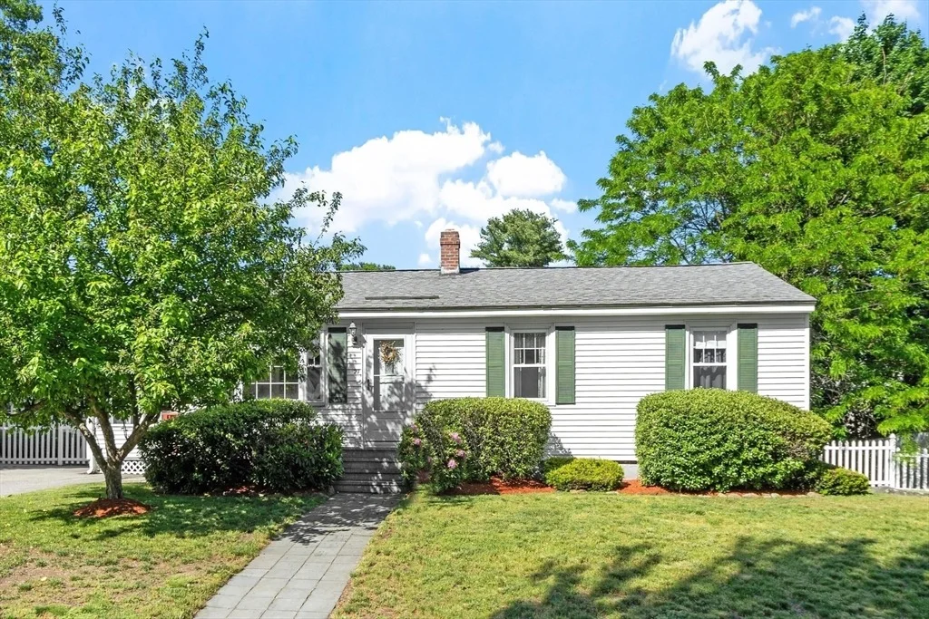 Photo of 27 Sunset Rd