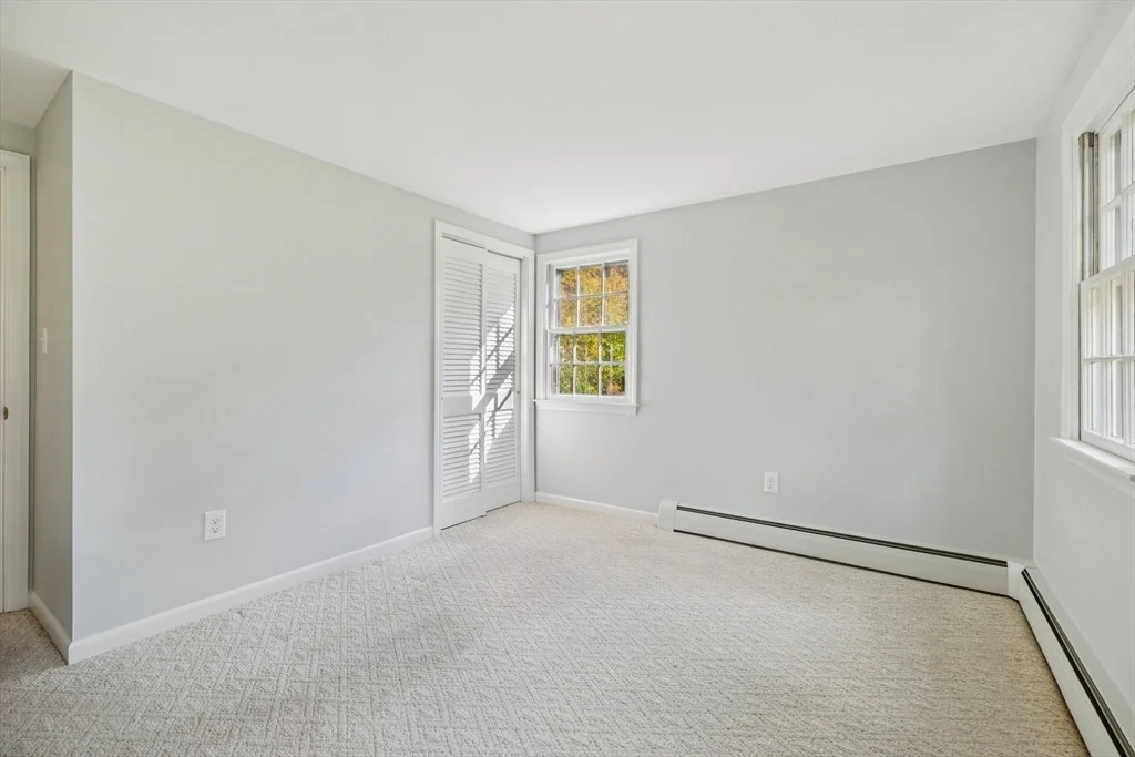 Photo of 342 Robinson St