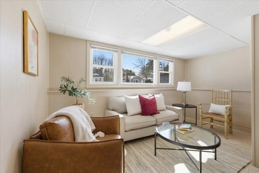 Photo of 72 Rogers Dr