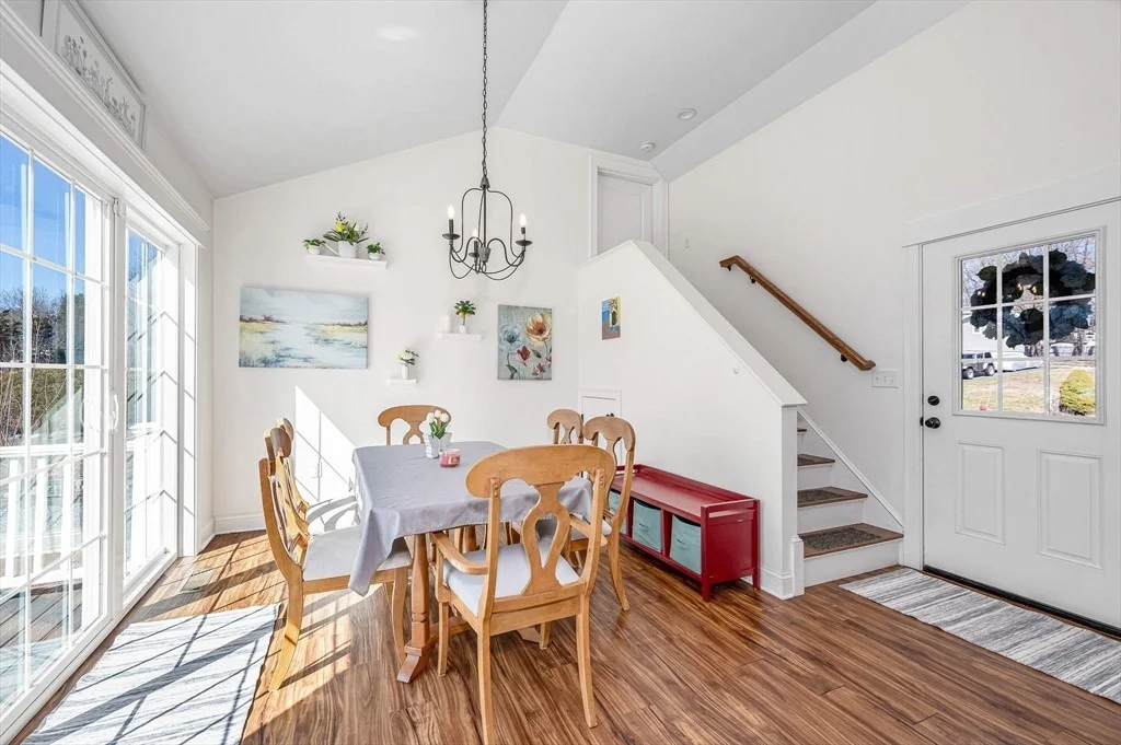 Photo of 24 Eaton Dr