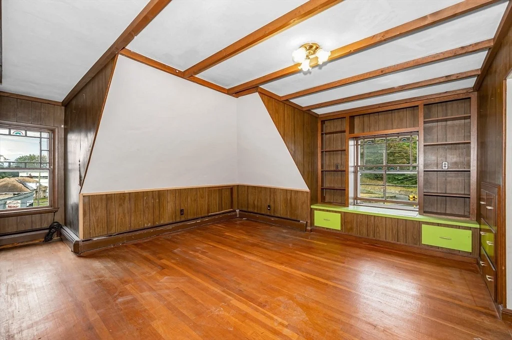 Photo of 82 Lincoln Ave
