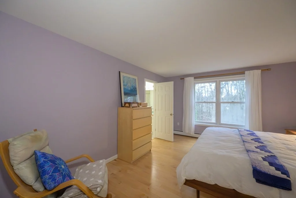 Photo of 39 Dennis Dr