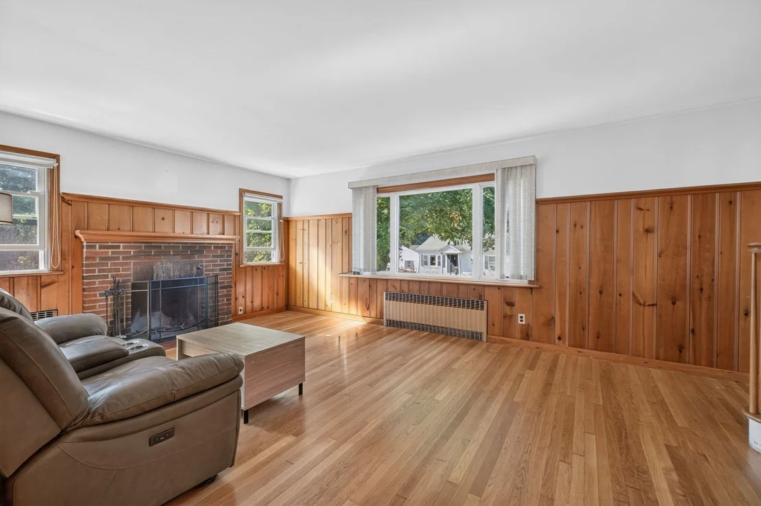 Photo of 539 Summer Pl