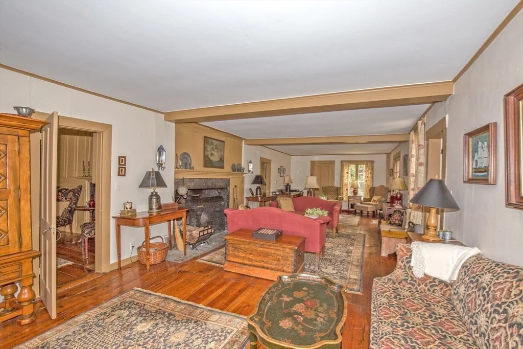 Photo of 162 Boston Rd