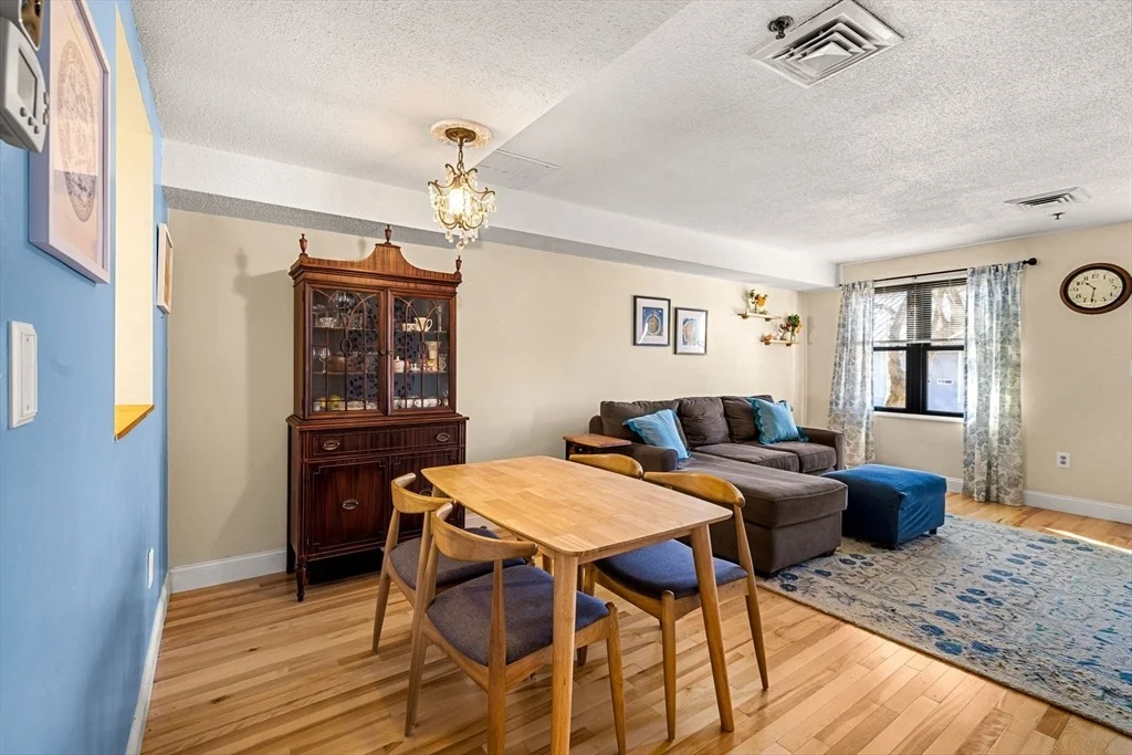 Photo of Unit 21 at 33 Maplewood Avenue