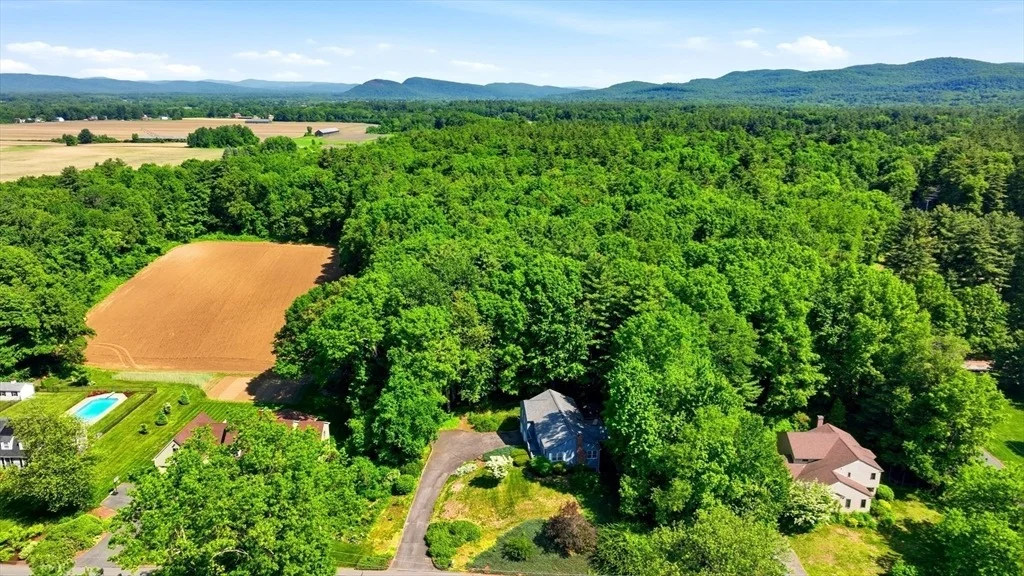 Photo of 4 Ladyslipper Ln